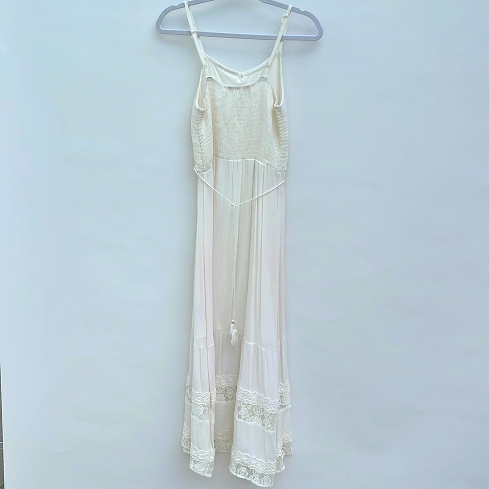 Dress - Picture 6 of 7